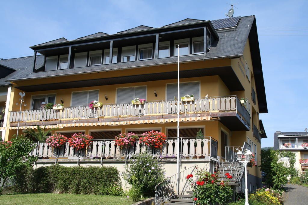 Haus Klosterblick Kröv Exteriör bild