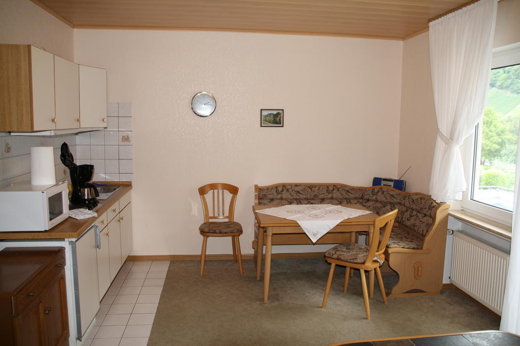 Haus Klosterblick Kröv Rum bild