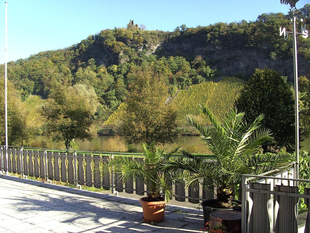 Haus Klosterblick Kröv Exteriör bild